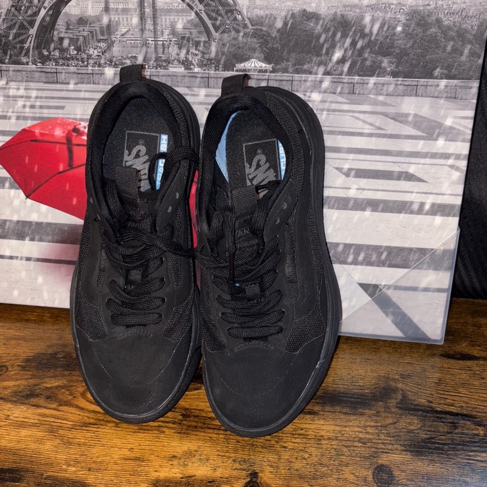 Vans Black Sneakers